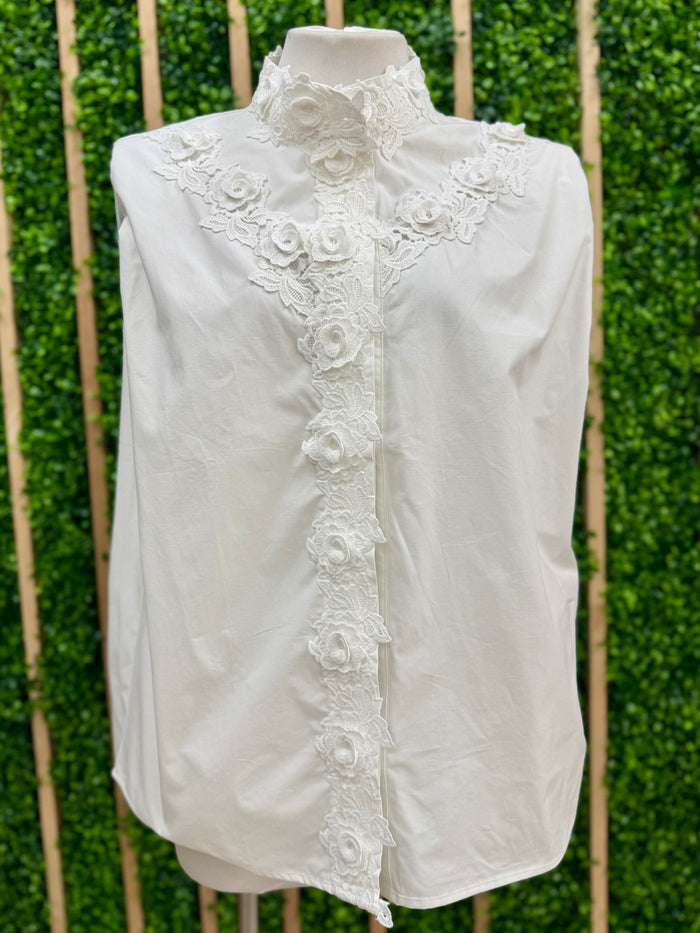 White Lace Neckline Sleeveless Blouse