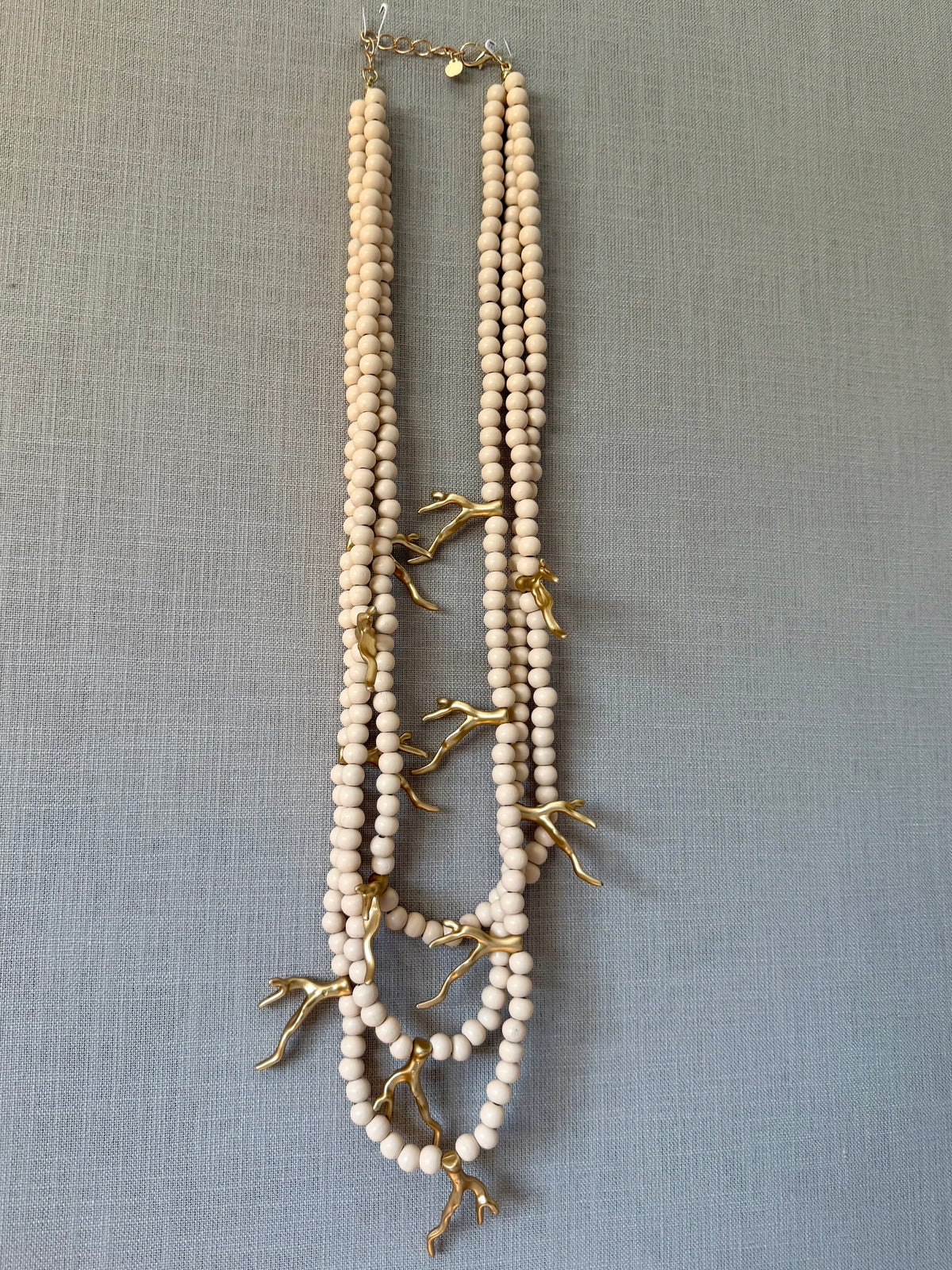 Coral Detail Wood Beaded Necklace