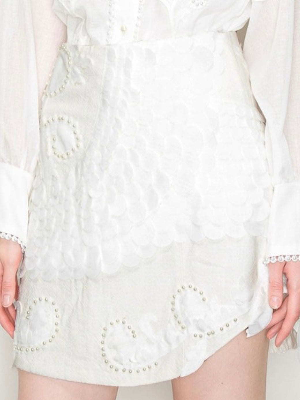 Beautiful White Pearl Embellishment Short Skirt