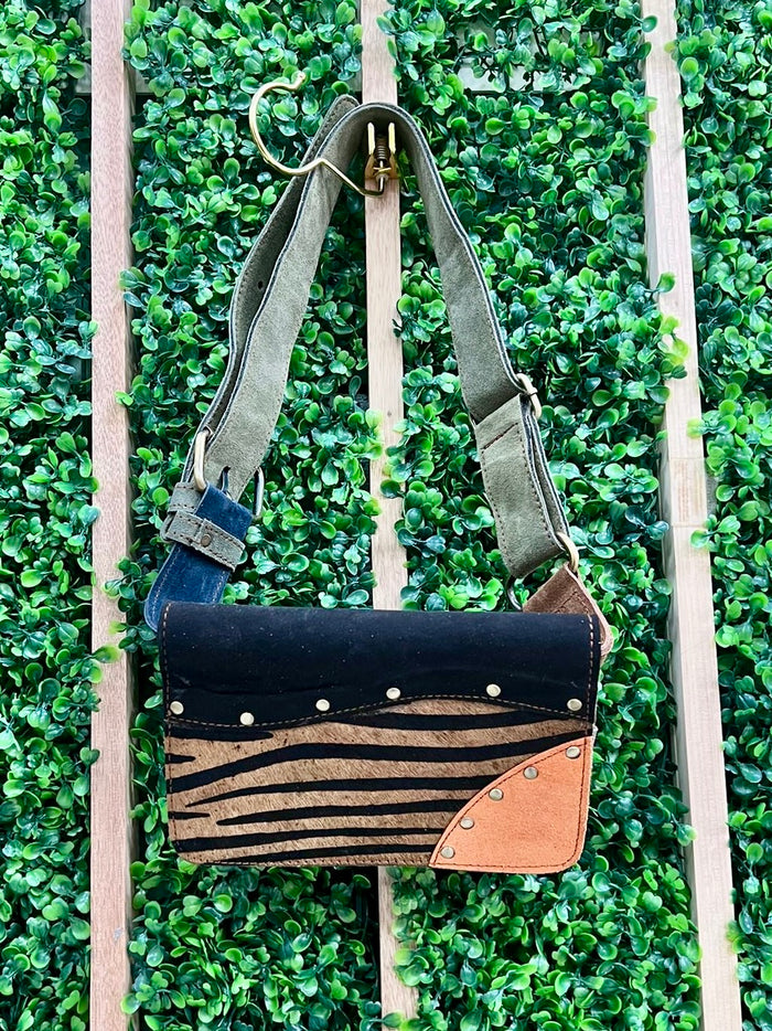 Recycled Leather Bandolera