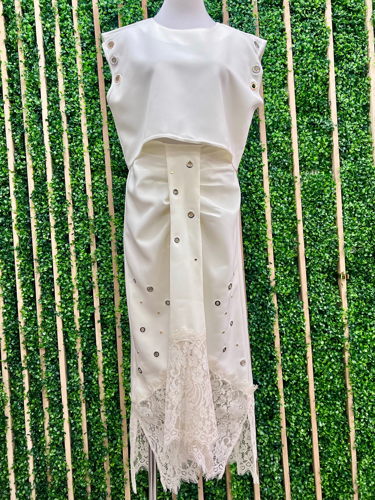 Grommet Lace Detail Midi Skirt