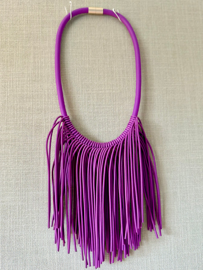 Multi Fringe Rubber Necklace ft
