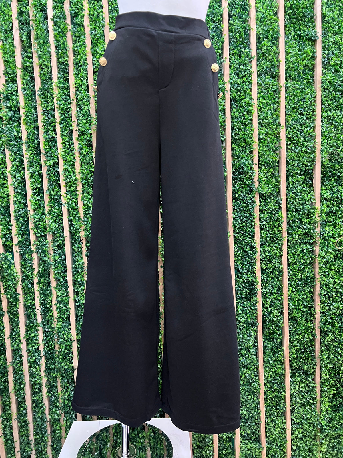 Beautiful Button Detail Knit Pant Set