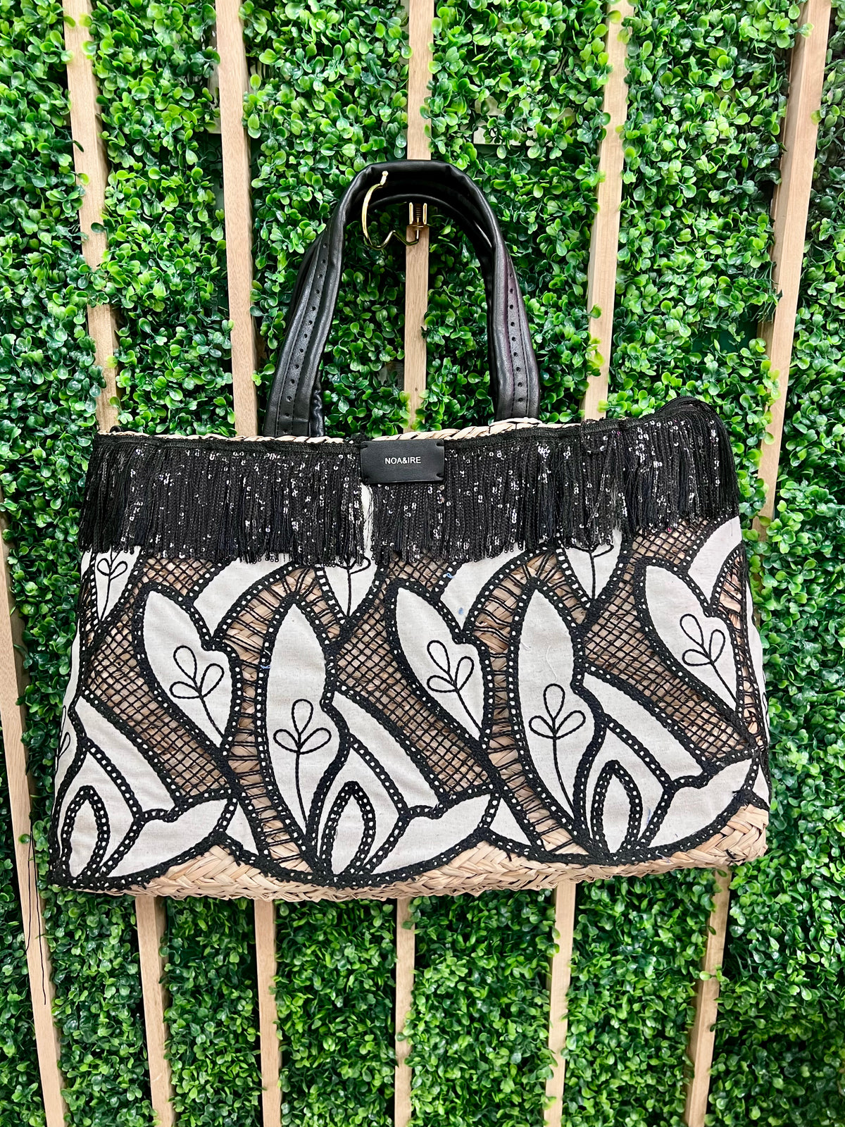 Exquisite Black White LAce Fringe Raffia Bag
