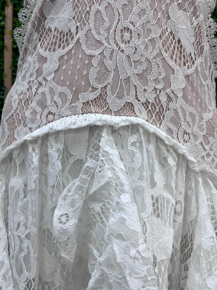 Exquisite White Cutout Lace Maxi Dress