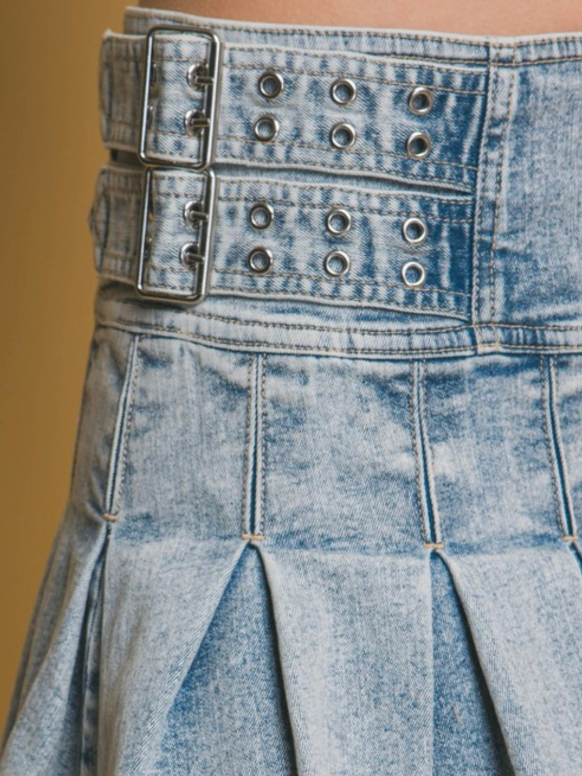 Acid Wash Double Buckle Pleated Denim Short Skirt