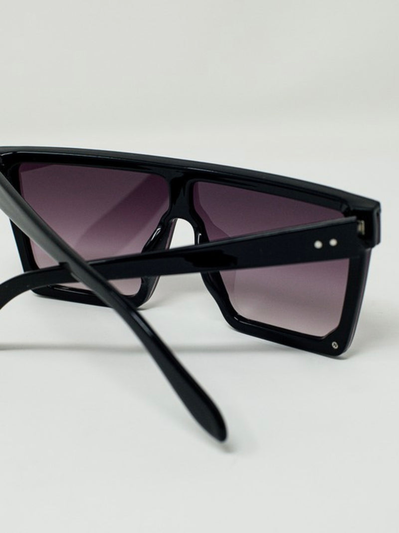 Oversized 70s Sunglasses