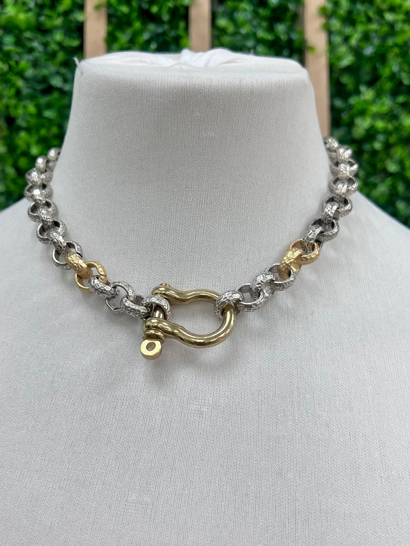V2 Silver Chunky Shackle Necklace
