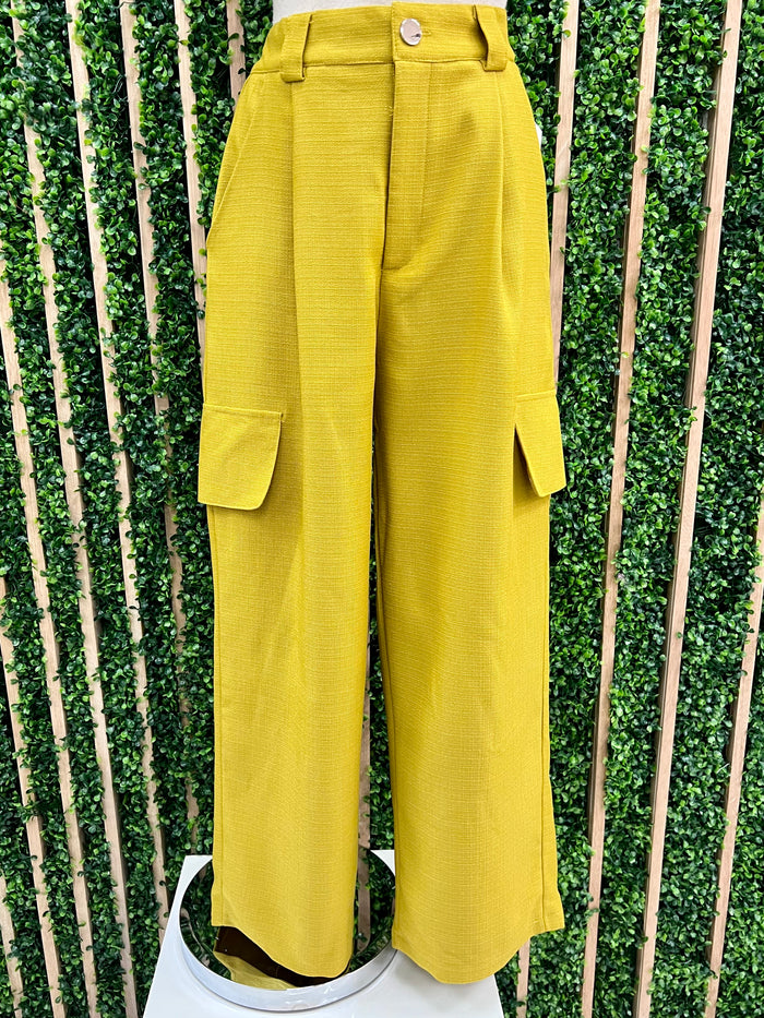 Textured Fabric Wide Leg Cargo Pant