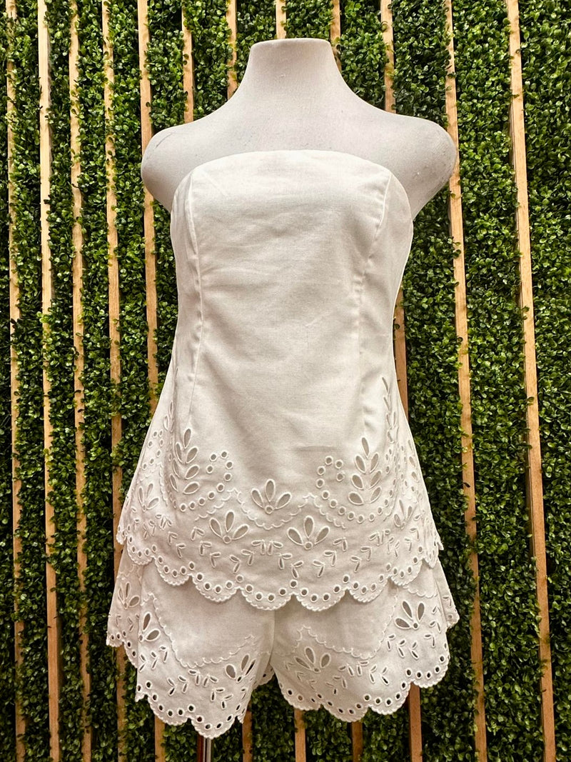 Embroidered Square Short