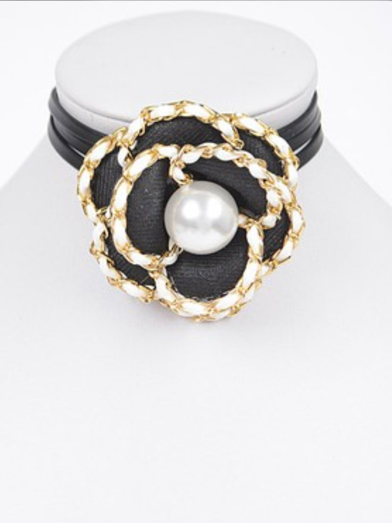 Coco Leatherette Flower Choker