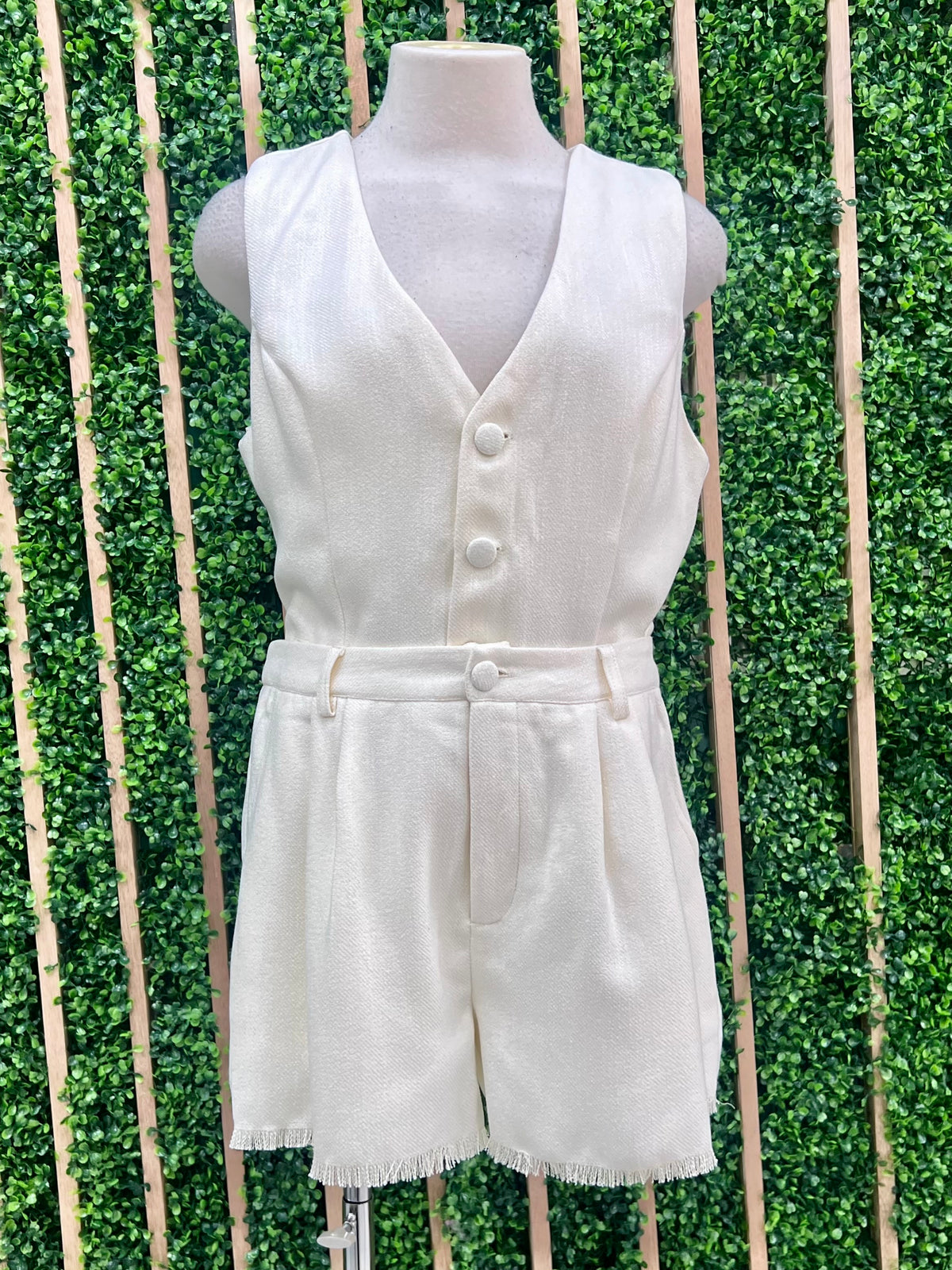 Cream Frayed Hem Linen Shorts