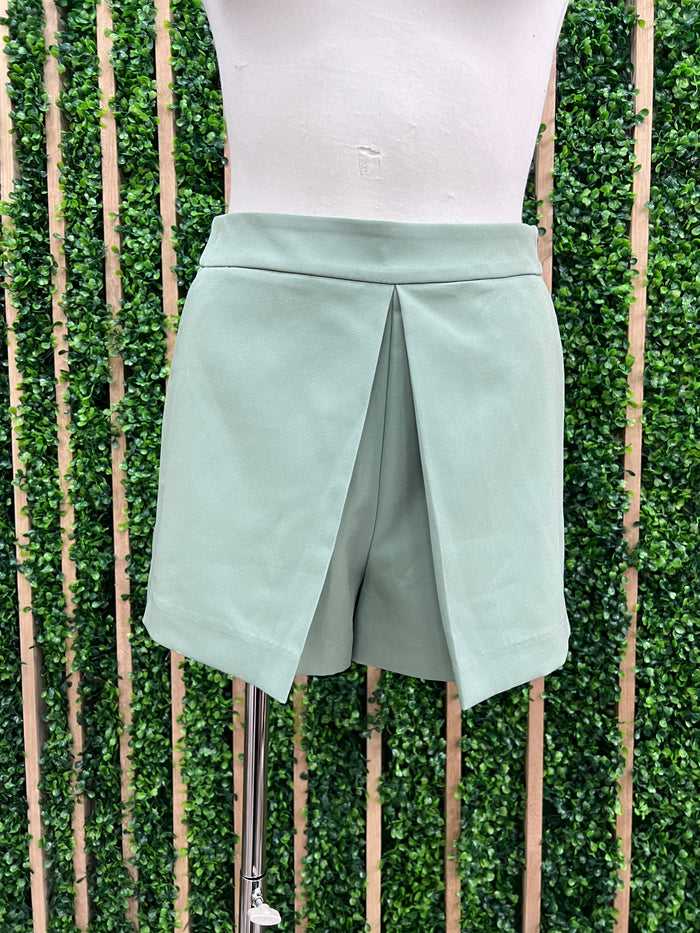 Front Slit Skortn