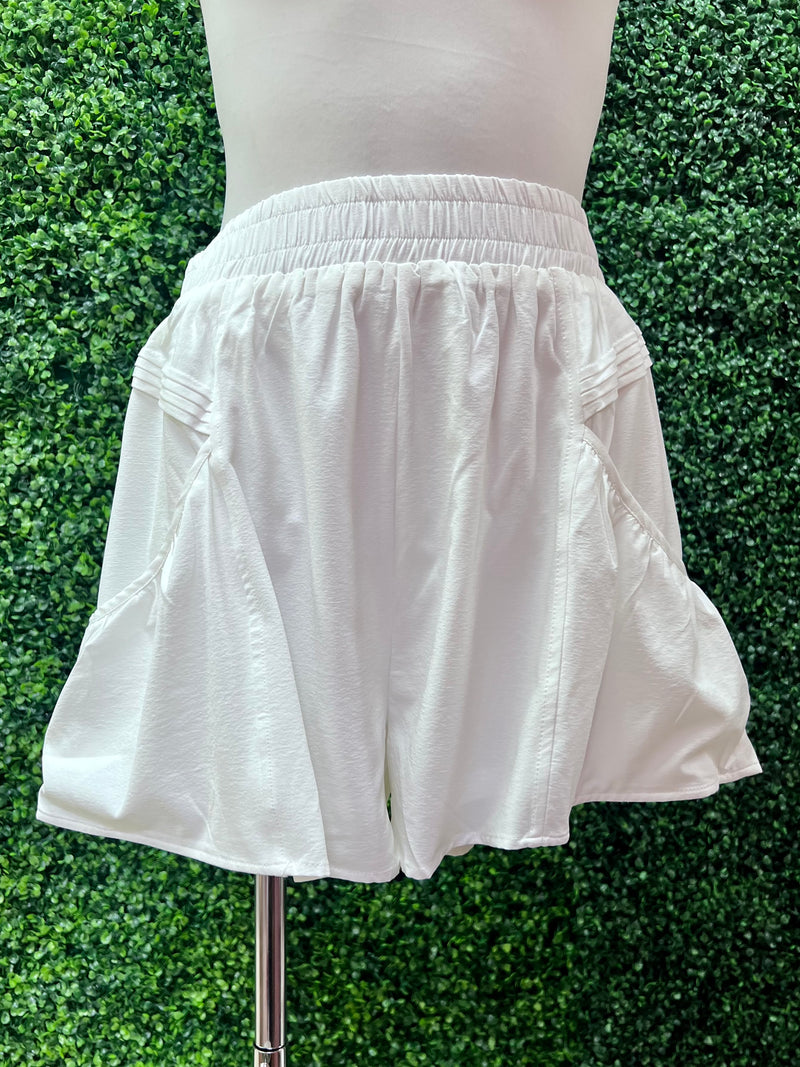 Pleat Detail Short Pants