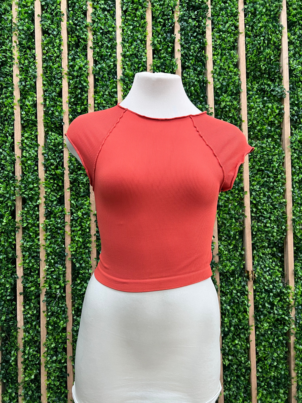 Exposed Seam Cap Sleeve Crop Top