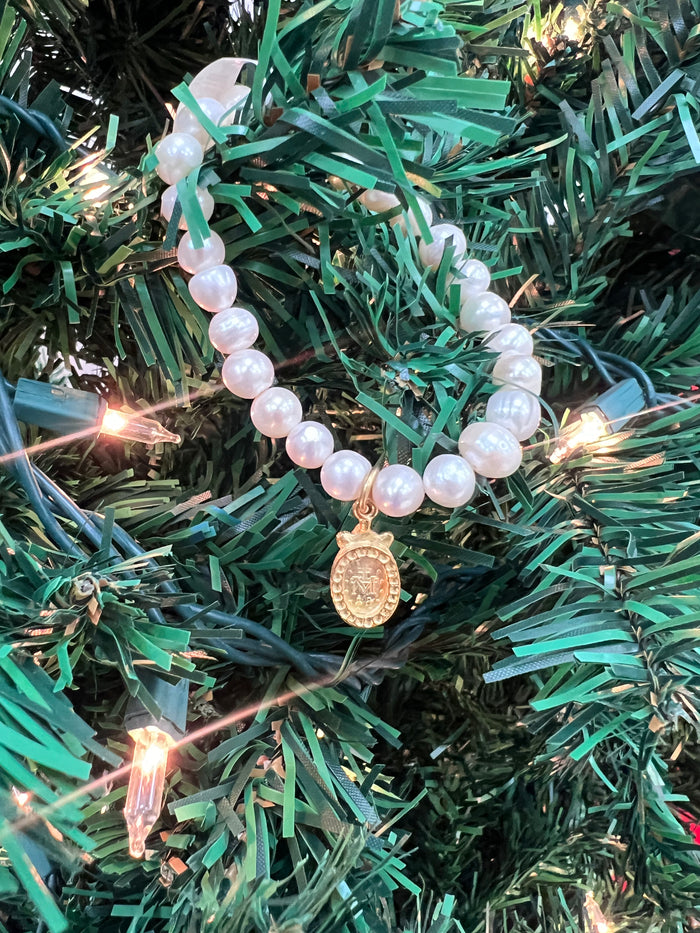 WD Sacred Medal Pearl Bracelet