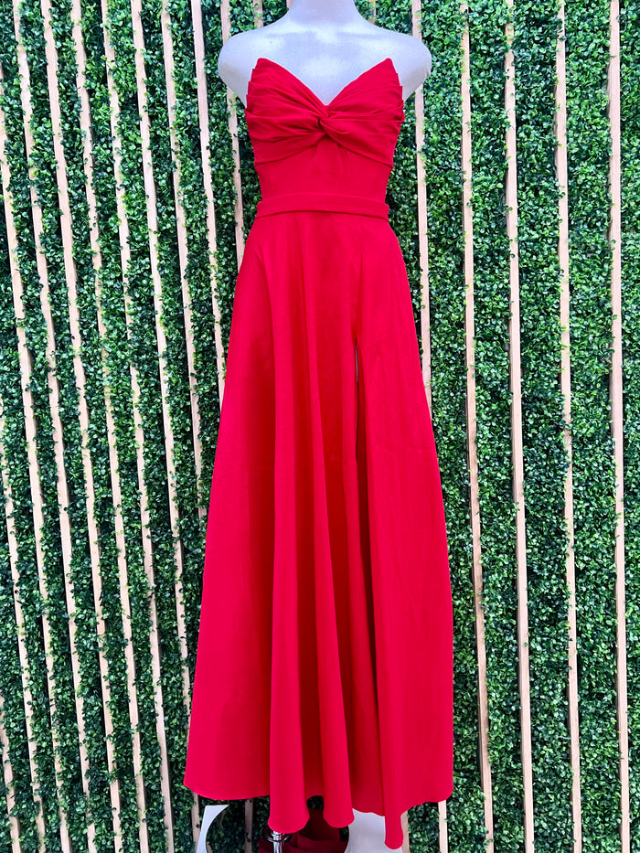 Beautiful Front Twist Strapless Formal Dress