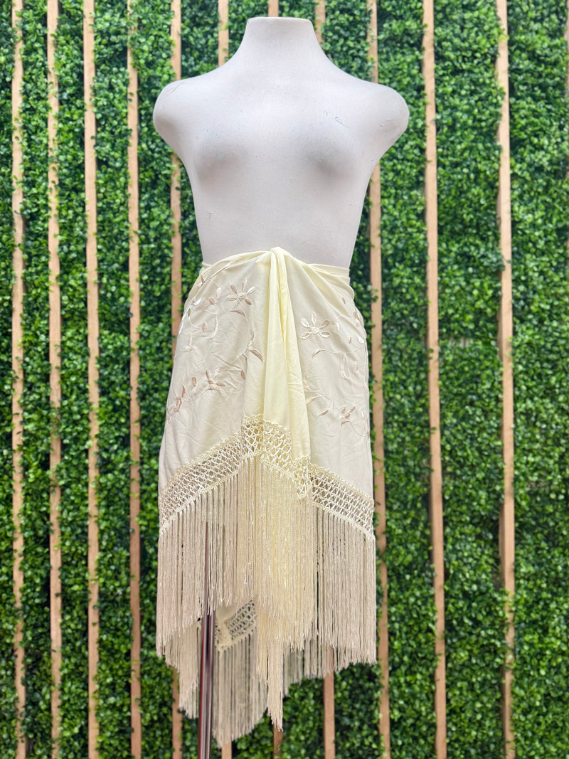 Exquisite Small Embroidered Fringe Mantoncillo