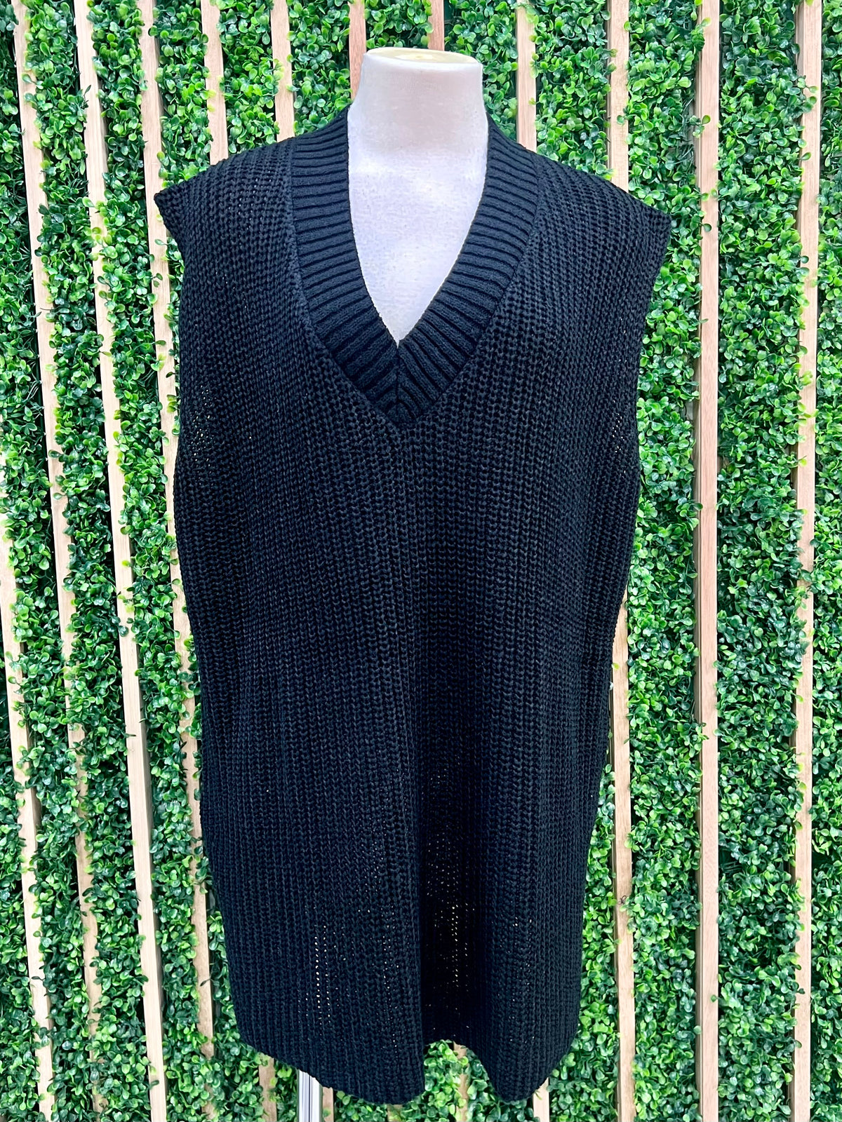 Black V Neck TUnic Knit Vest