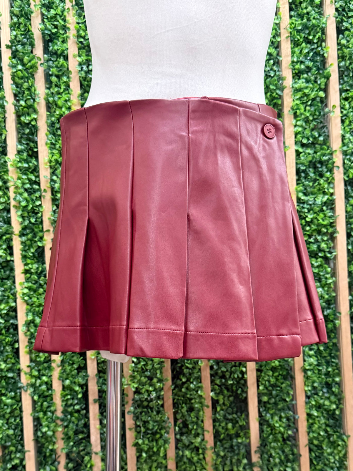 Crimson Pleated Pleather Skort