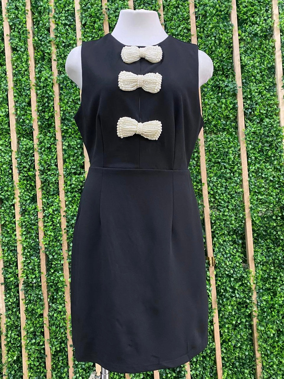 Pearl Bow Detail Black Short Dress