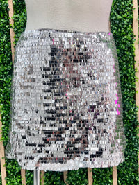 Sequin Scalloped Short Skirt