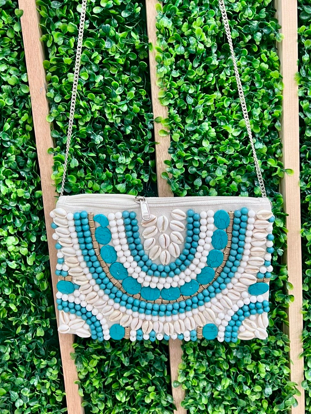 Seashell Beads Clutch