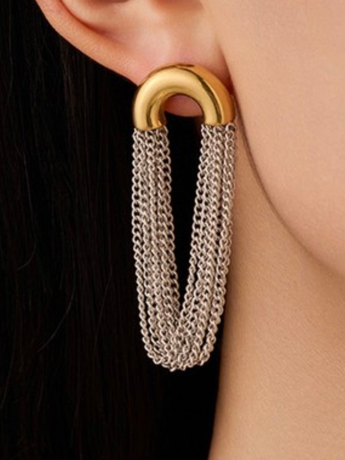 Curved Chain Tassel C-shape Stud Earrings