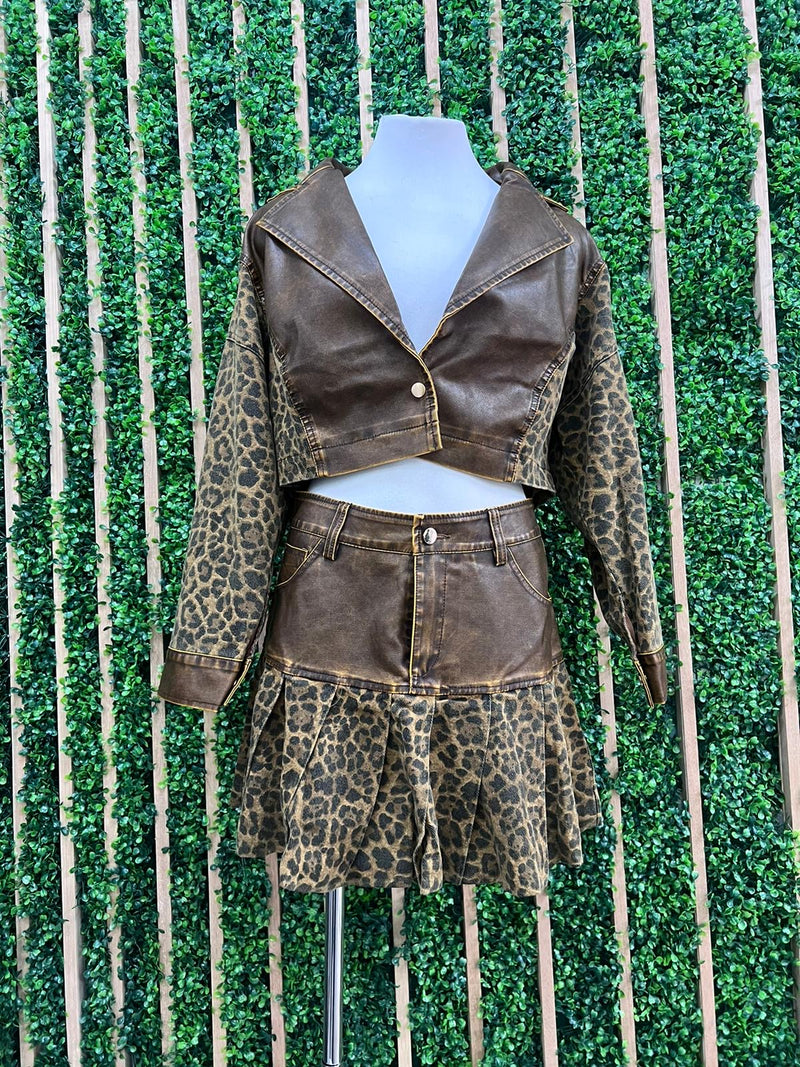 Pleather Detail Leopard Skirt