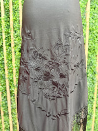 Exquisite Large Embroidered Fringe Mantoncillo