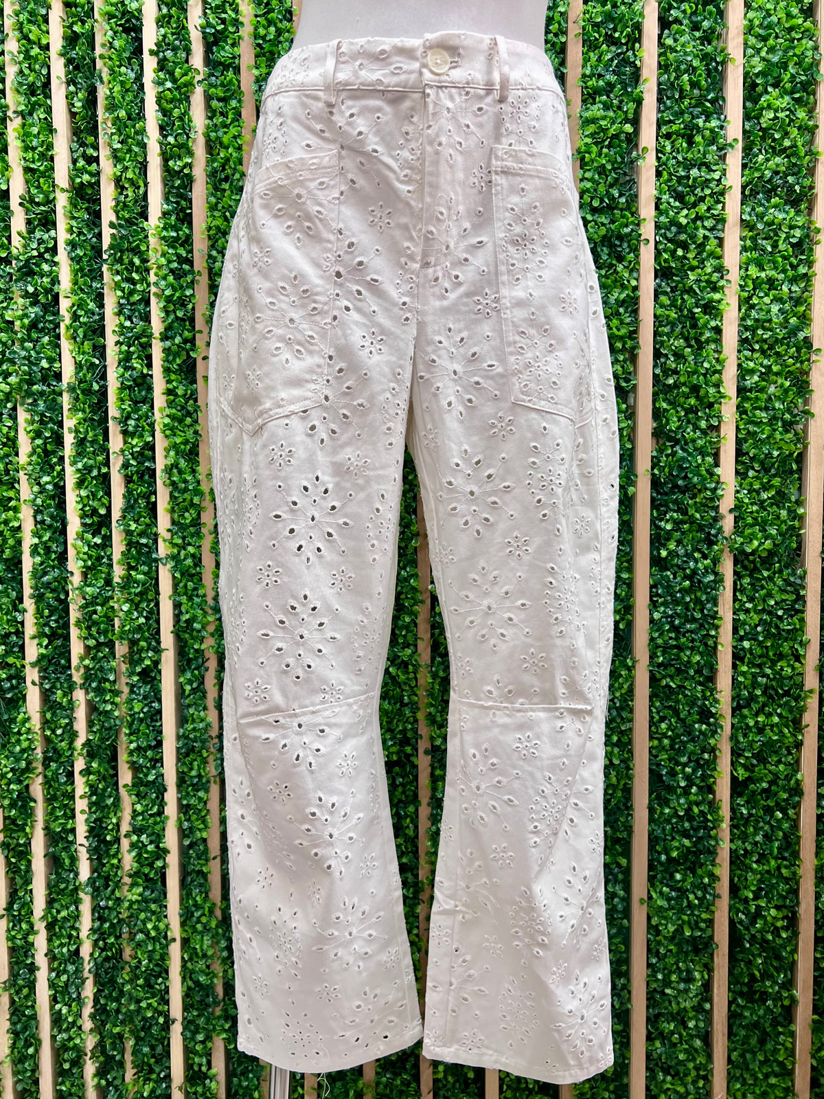 Beautiful Eyelet Barrel Pants