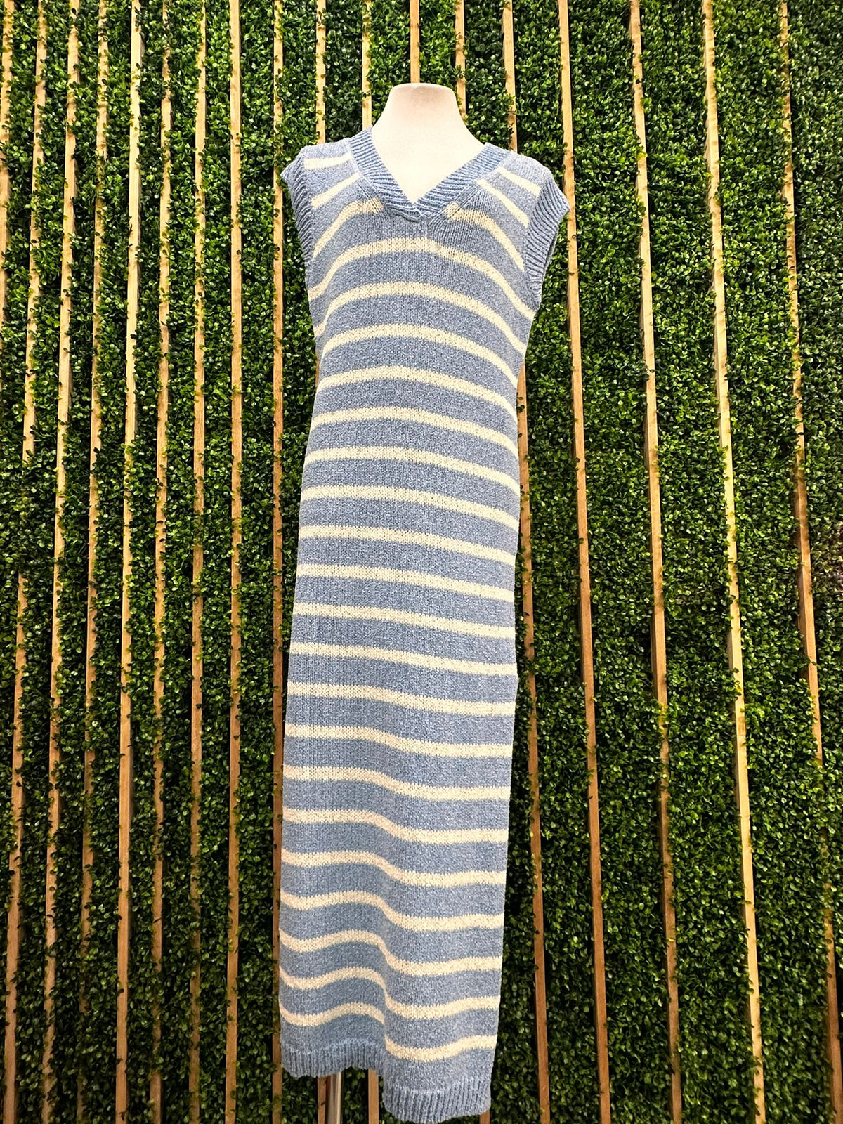 Striped Knit V Neck Sleeveless Maxi Dress