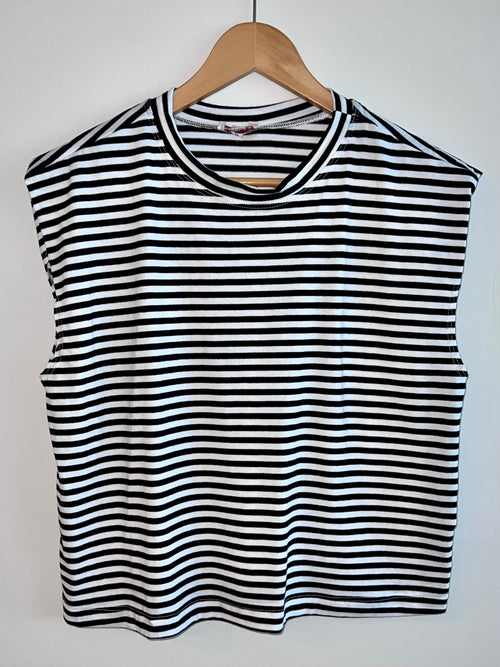 Black White Striped Muscle Sleeve Top