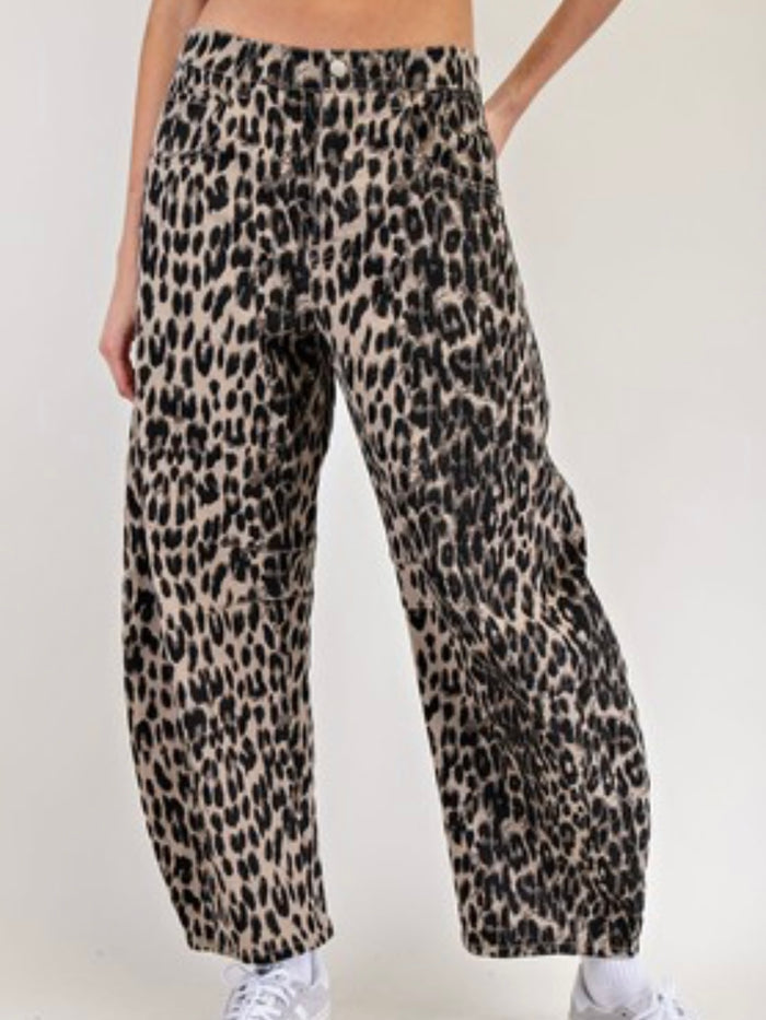 Leopard Printed Barrel Jeans