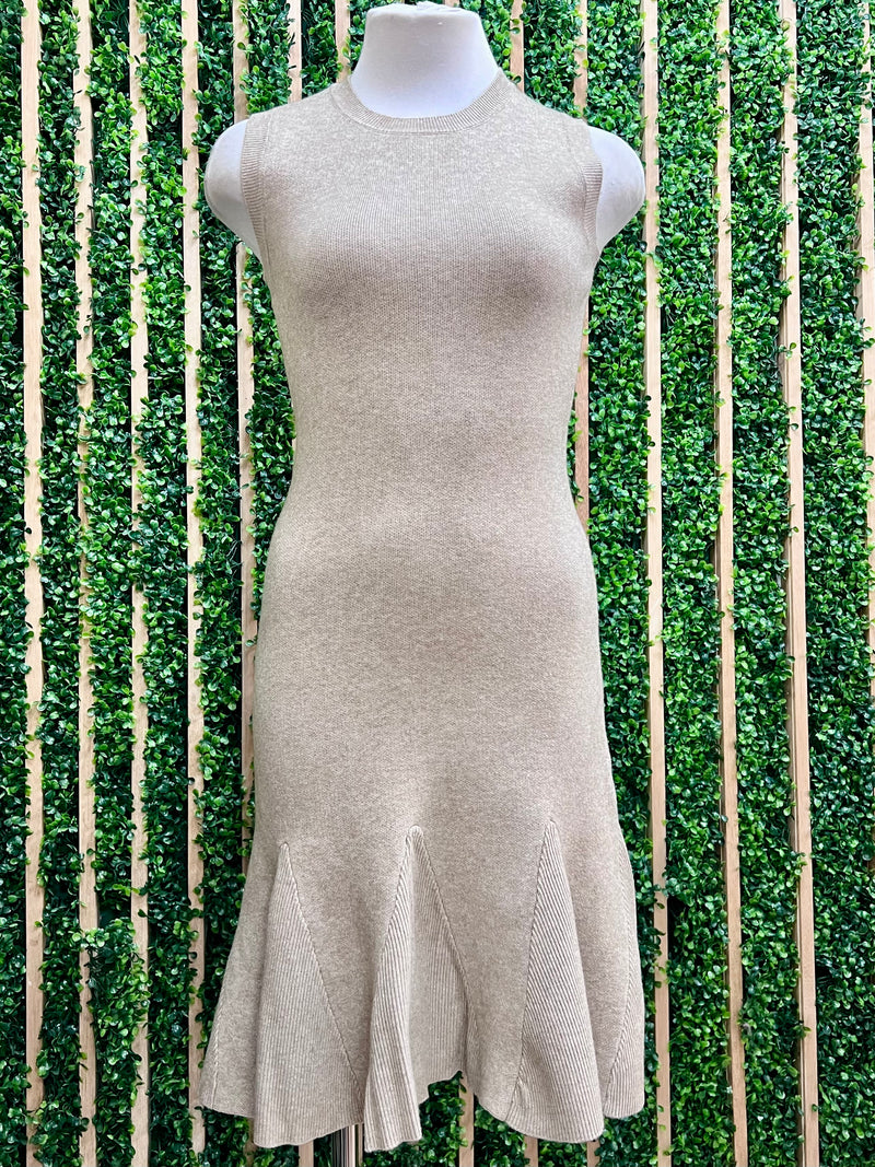 Exquisite Oatmeal sleeveless Knit Dropwaist Short Dress