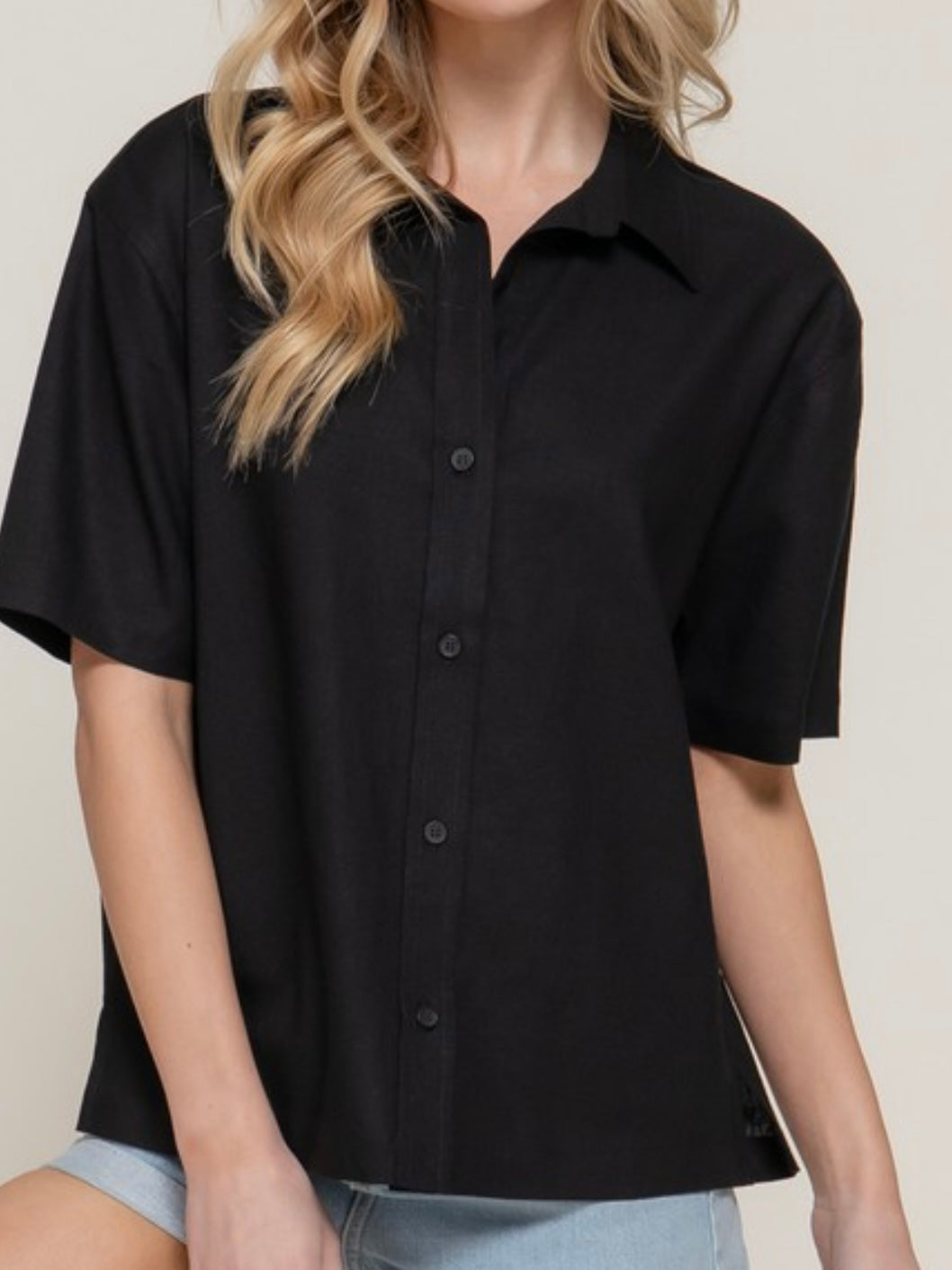 Relaxed Short-Sleeve Button-Up Linen Shirt