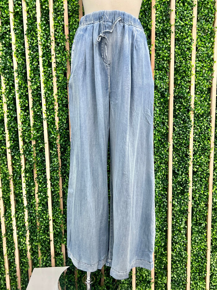 Elastic waist Denim Wide Leg Pant