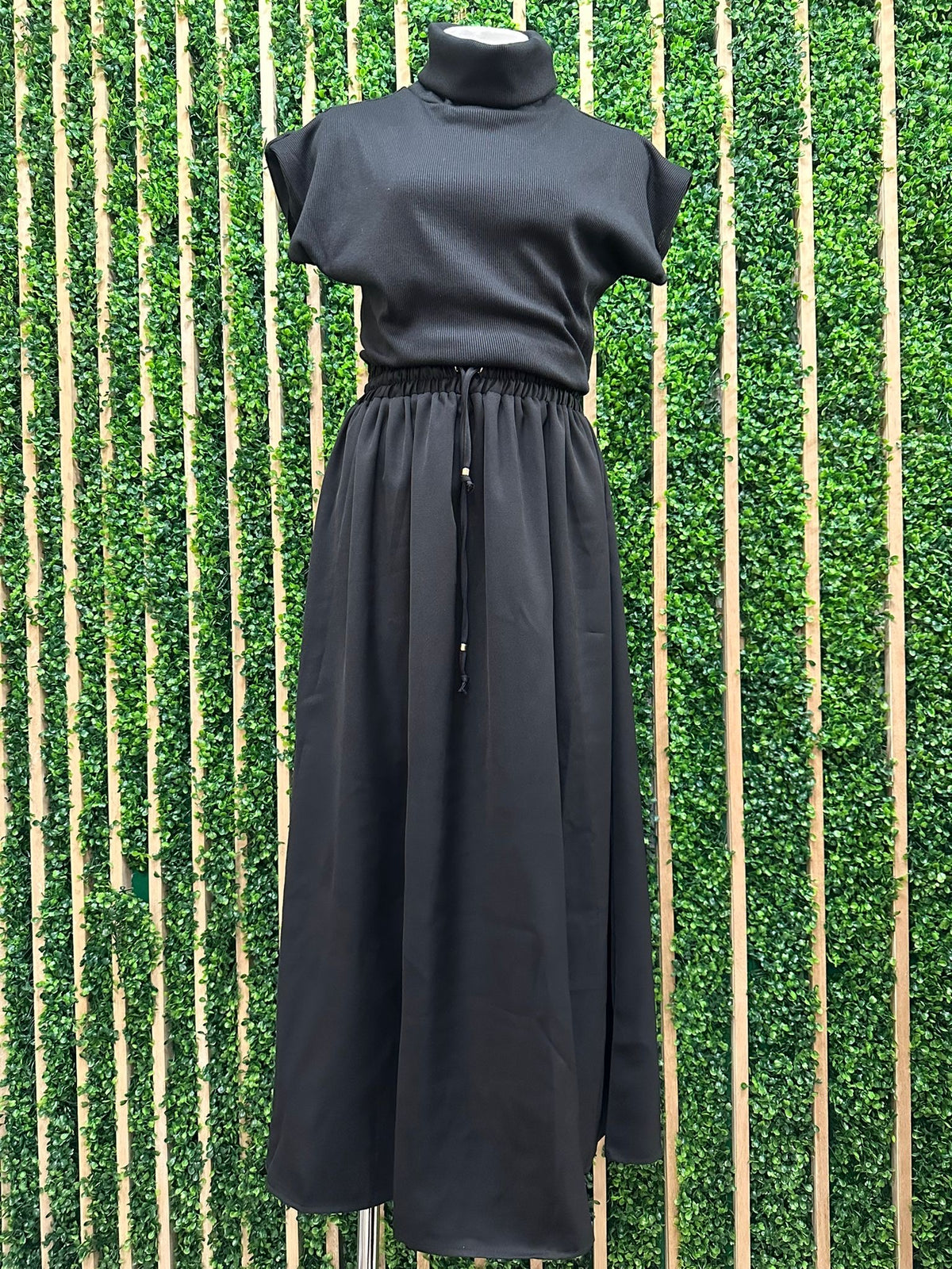 Beautiful Black High Neck Sleeveless Maxi Dress