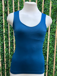 Seamless Scoop Neck Tank Top – Multiple Colors