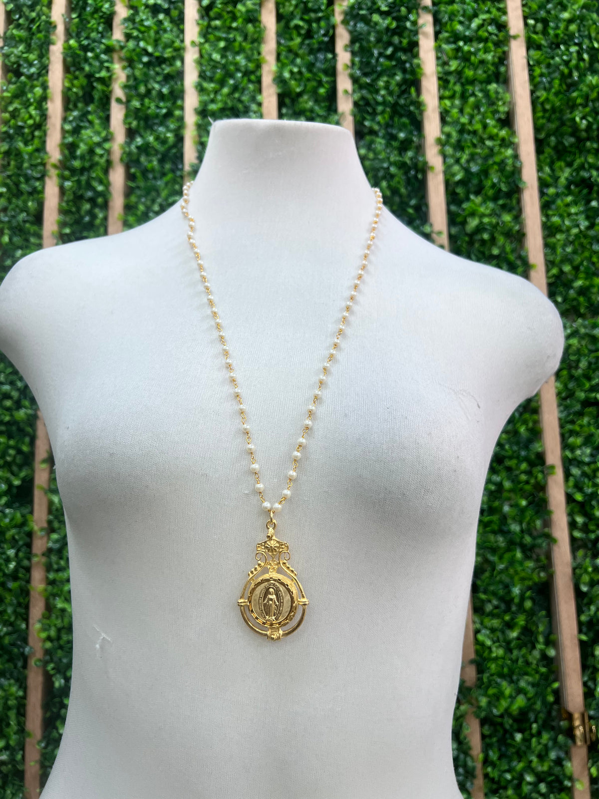 WD Ornate Virgin Mary Pearl Necklace