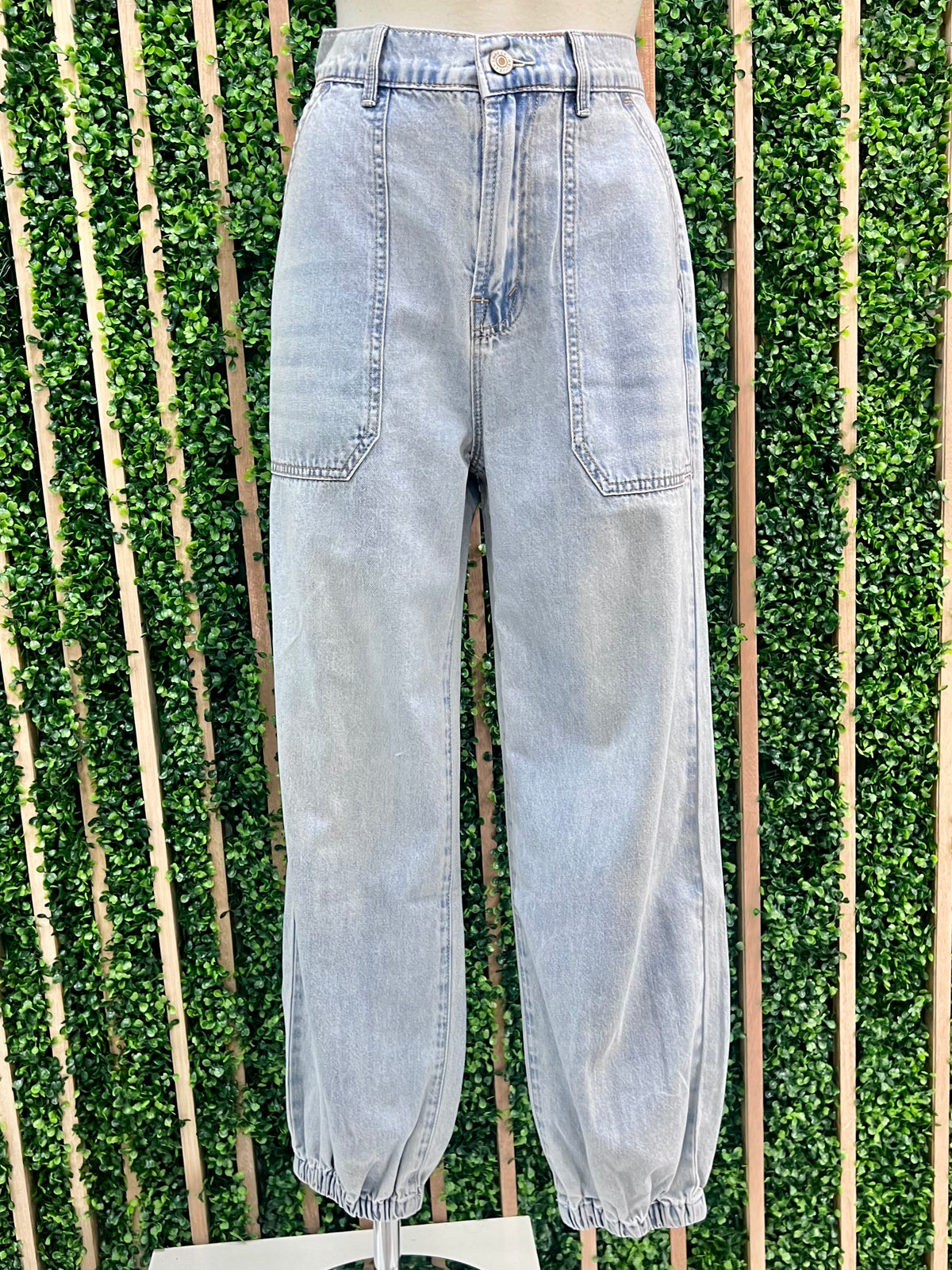 Front Pocket Detail Denim Jogger