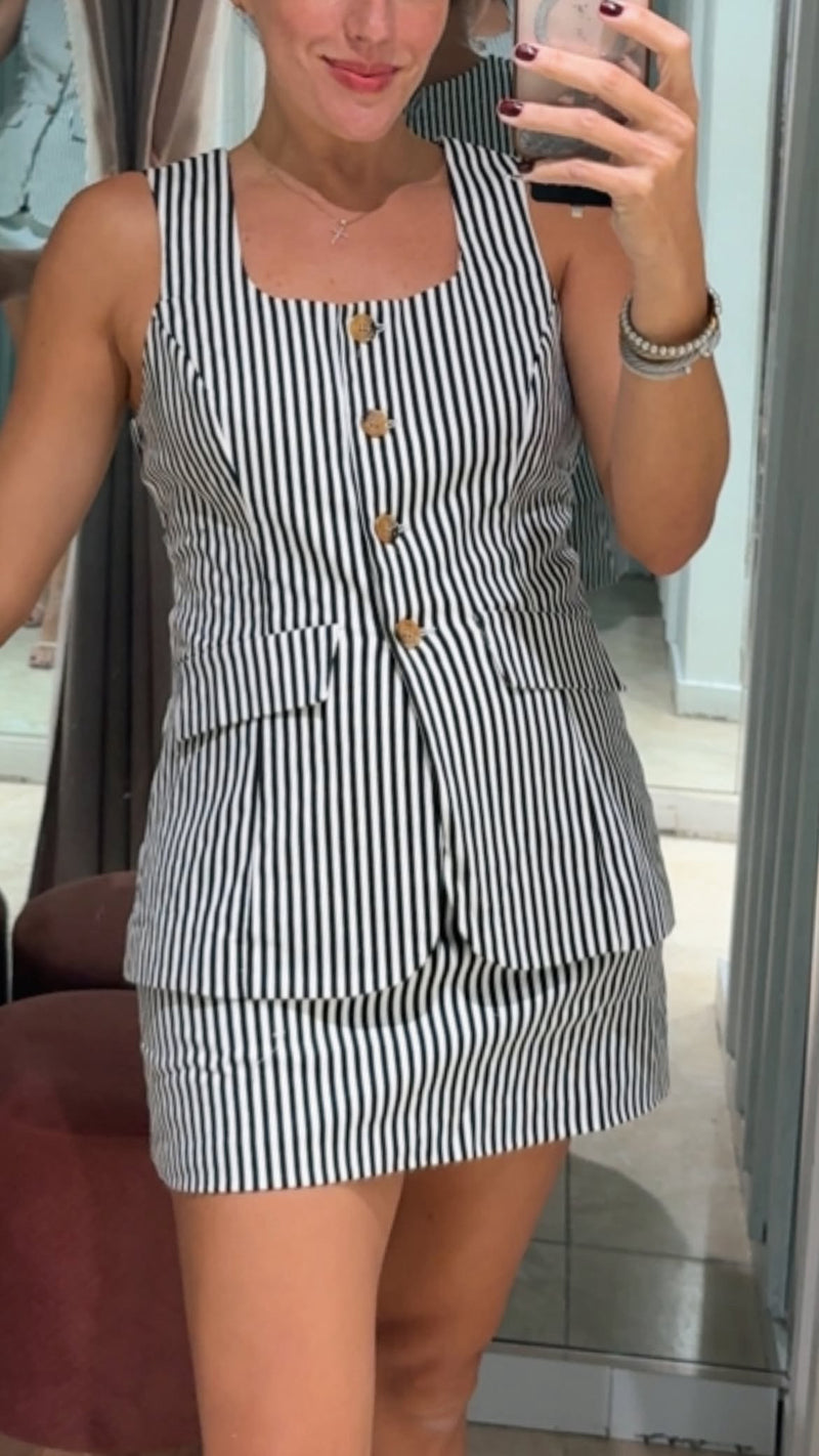 Striped Round Neckline Sleeveless Romper