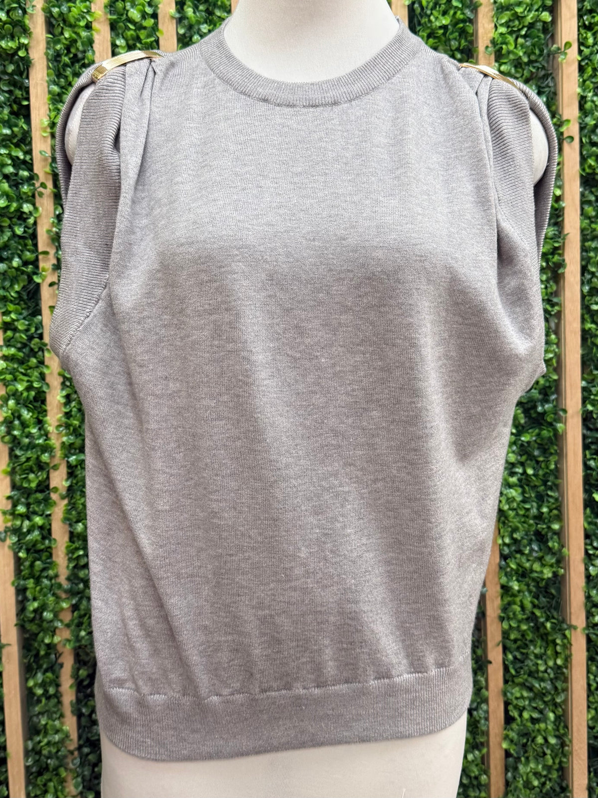 Side Brooch Sleeve Detail Knit Top