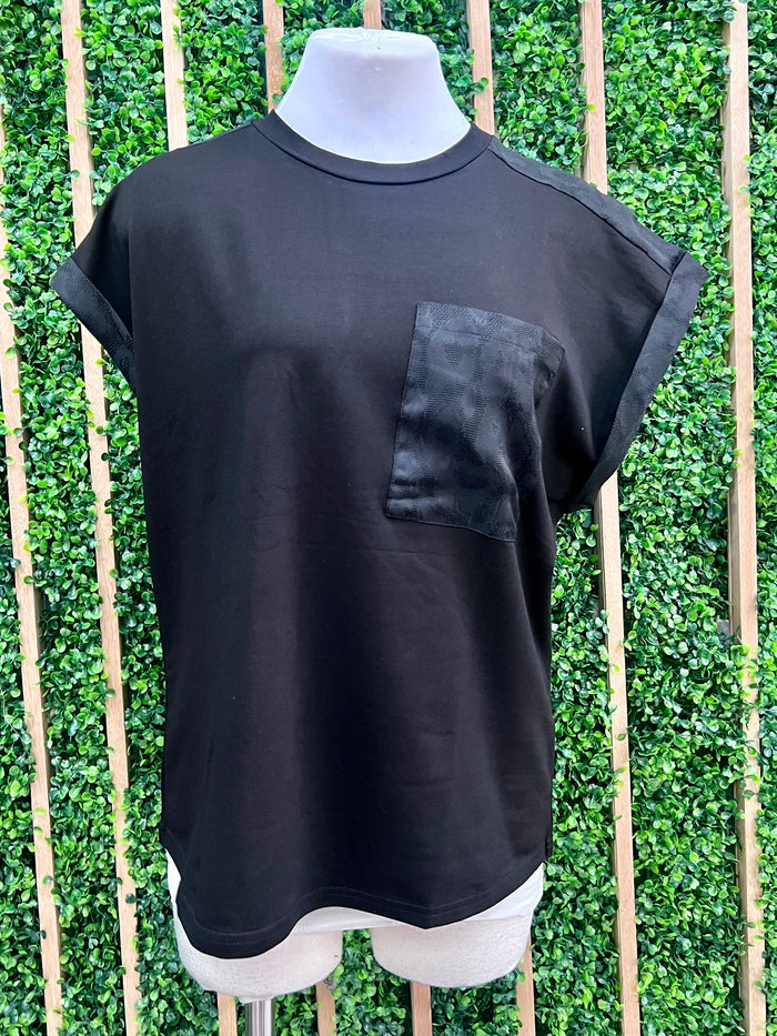 Cuffed sleeve Pocket Detail Top
