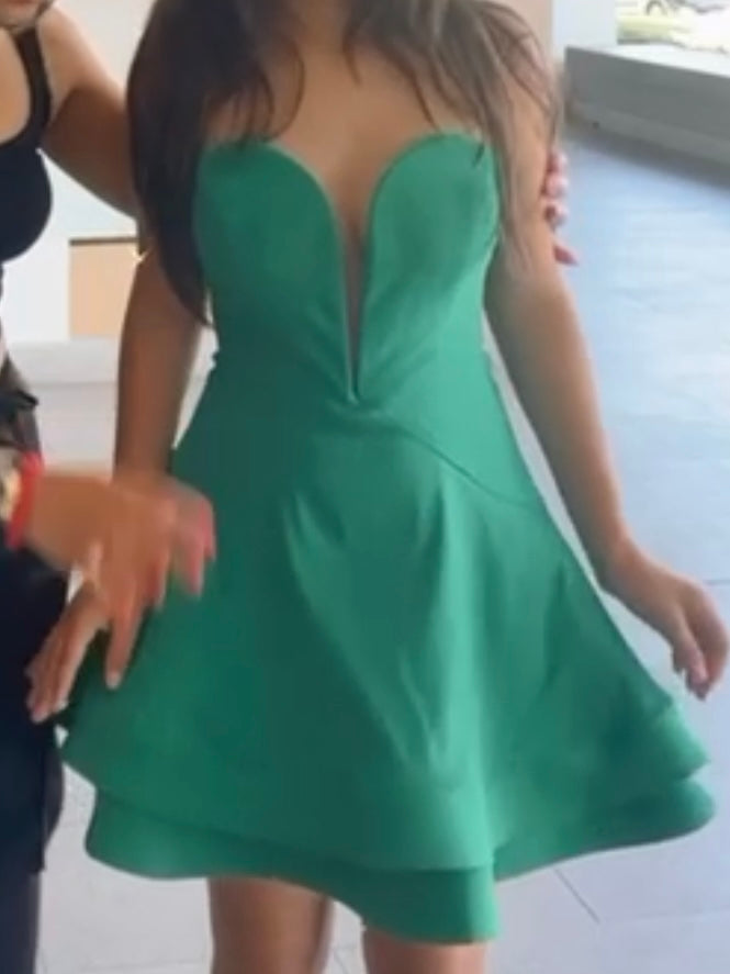 Delicate Sweetheart Strapless Short Dress