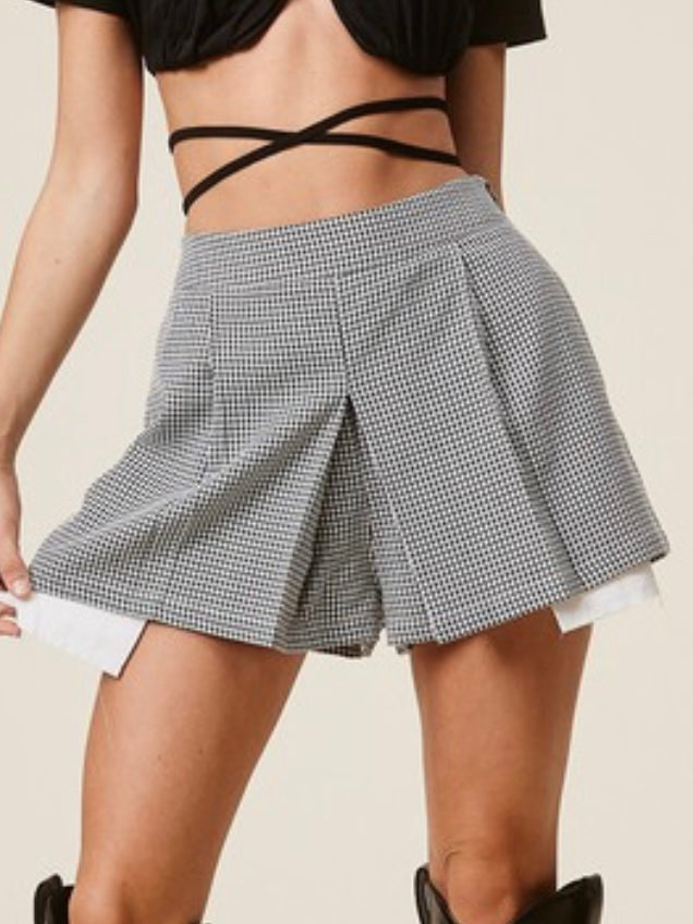 Black Plaid Short Pant