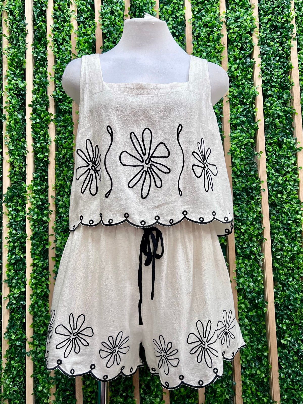 Ivory Black Embroidered Scallop Trim Top & Shorts Set
