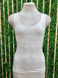Seamless Scoop Neck Tank Top – Multiple Colors