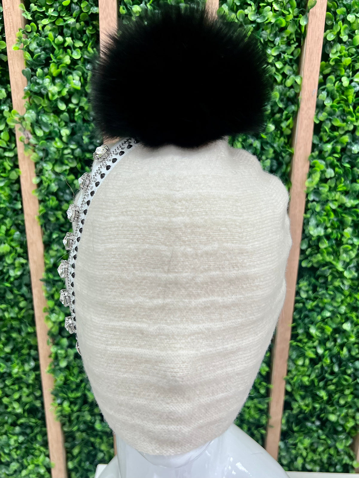 Exquisite Knitted Zipper Crystal Design Hat