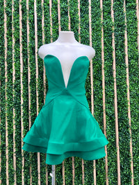 Delicate Sweetheart Strapless Short Dress